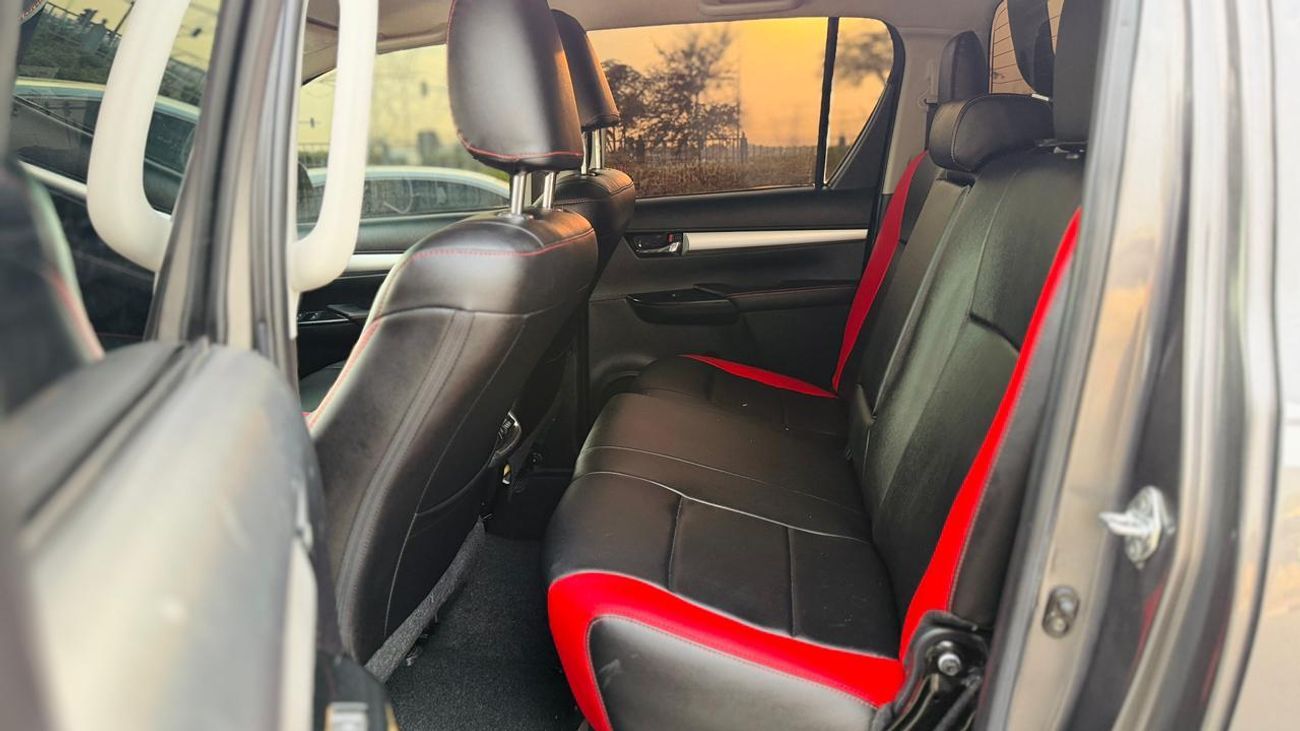 Toyota Hilux 2018 | 2.8L DIESEL | AT | RHD | DOUBLE CABIN | PUSH START ENGINE | ELECTRIC SEATS