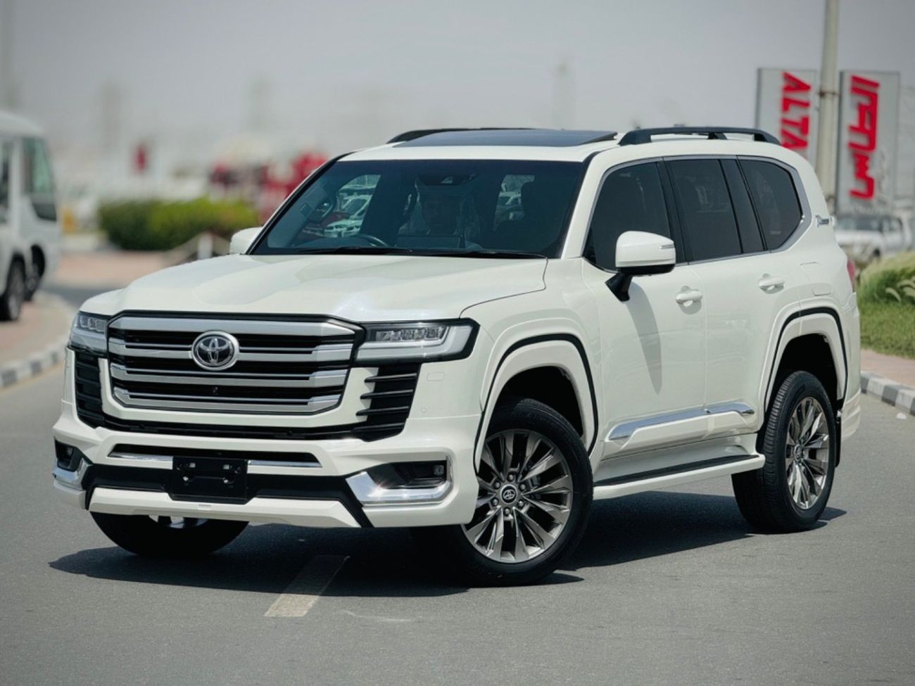 تويوتا لاند كروزر TOYOTA LAND CRUISER VXR TWIN-TURBO RIGHT HAND DRIVE DIESEL