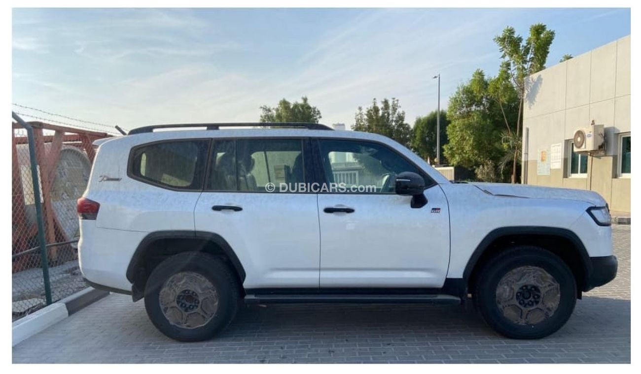 Toyota Land Cruiser GR-S LC300 3.3L GR SPORT DSL 2022