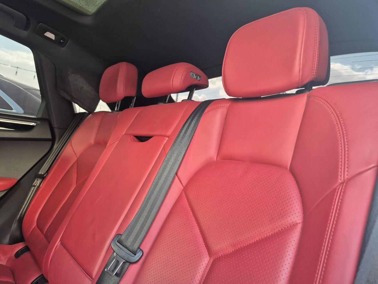 Porsche Macan S 3.0L (340 HP)