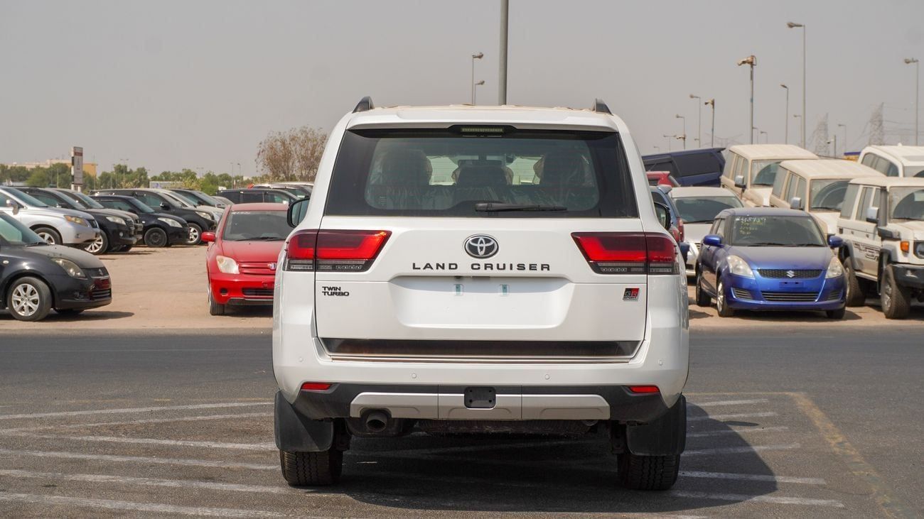 تويوتا لاند كروزر GR SPORT