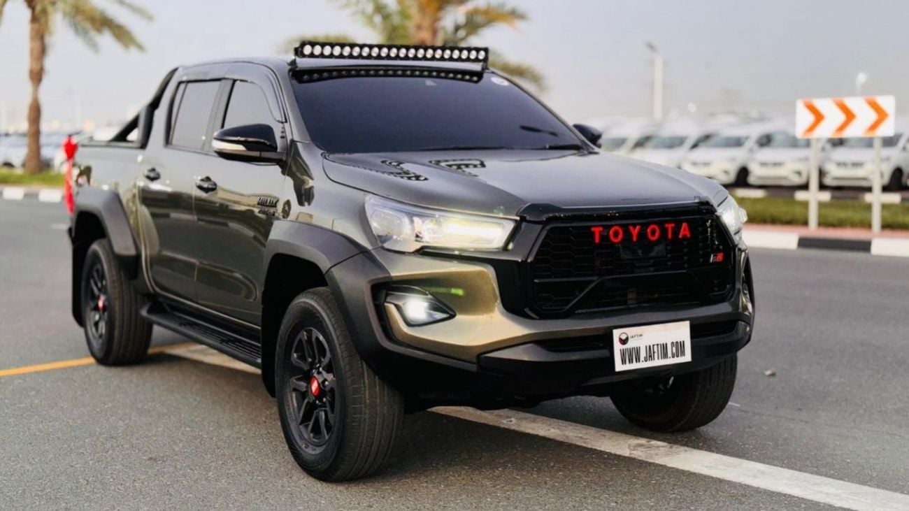 Toyota Hilux GR KIT INSTALLED | AFTER MARKET SIDE FENDERS | 2.8L DIESEL | RHD | REAR VIEW CAMERA