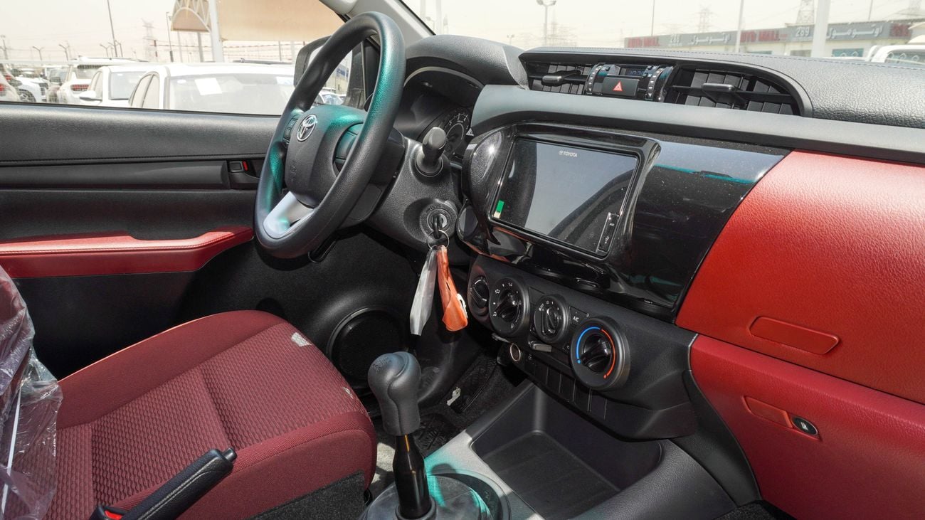 Toyota Hilux DLX 2.4 L d