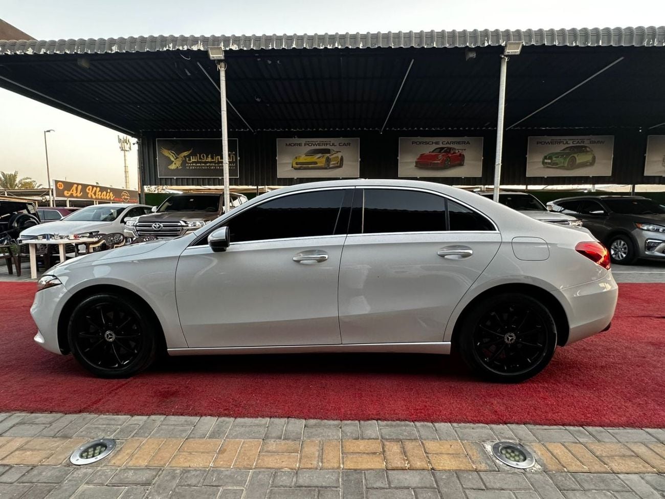 Mercedes-Benz A 220 2.0L 4-cylinder turbo (188 hp)
