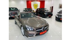 Mercedes-Benz SLK 200 CONVERTIBLE. GCC. NO ACCIDENT. FULLY LOADED. 1ST OWNER. NEW TIRES.IN PERFECT CONDITION
