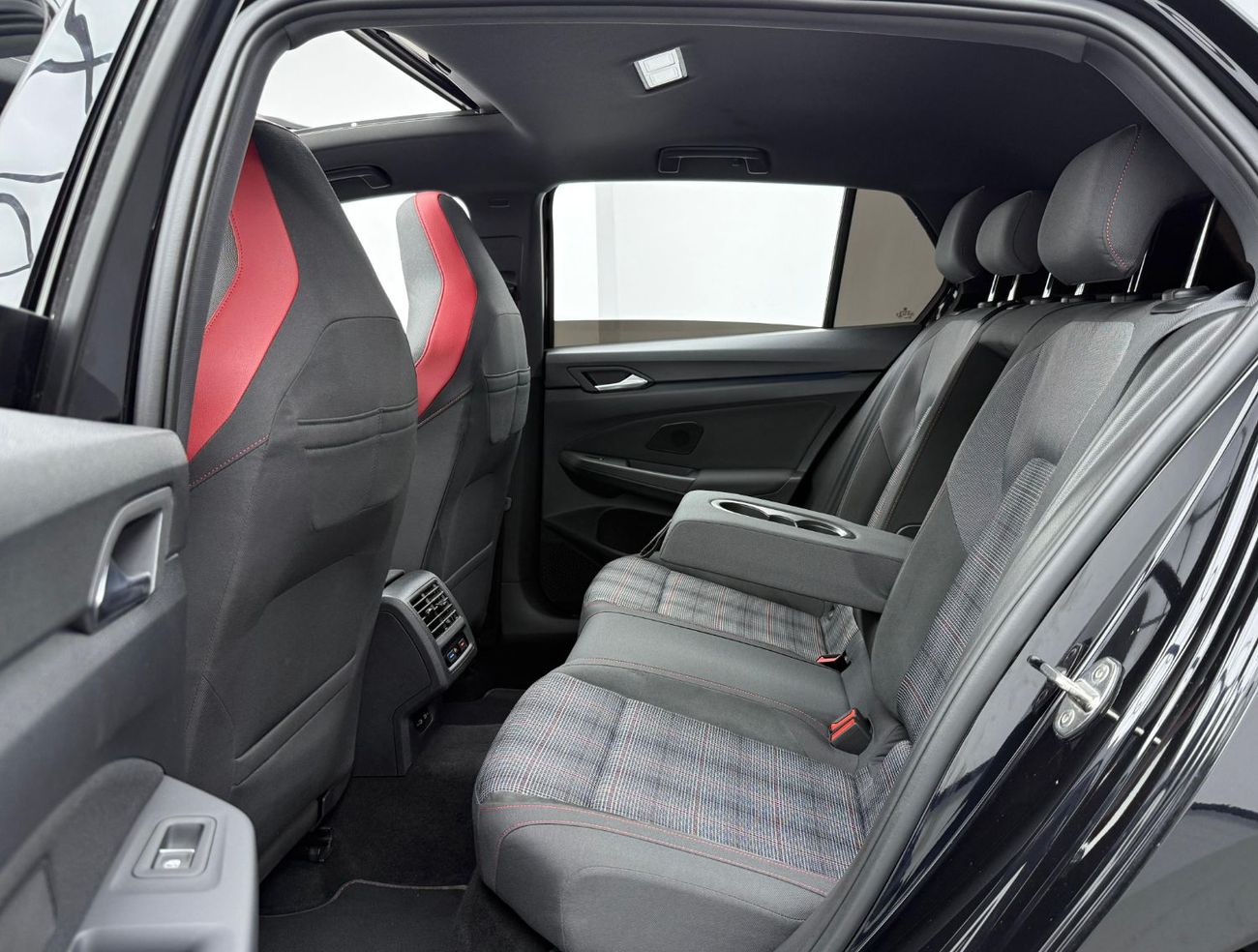 Volkswagen Golf GTI Sport 2.0T 2021 Volkswagen Golf GTI, Service History, Excellent Condition, GCC