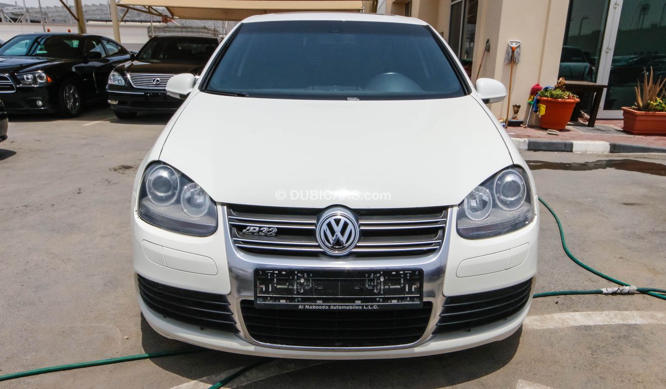 Volkswagen Golf R32