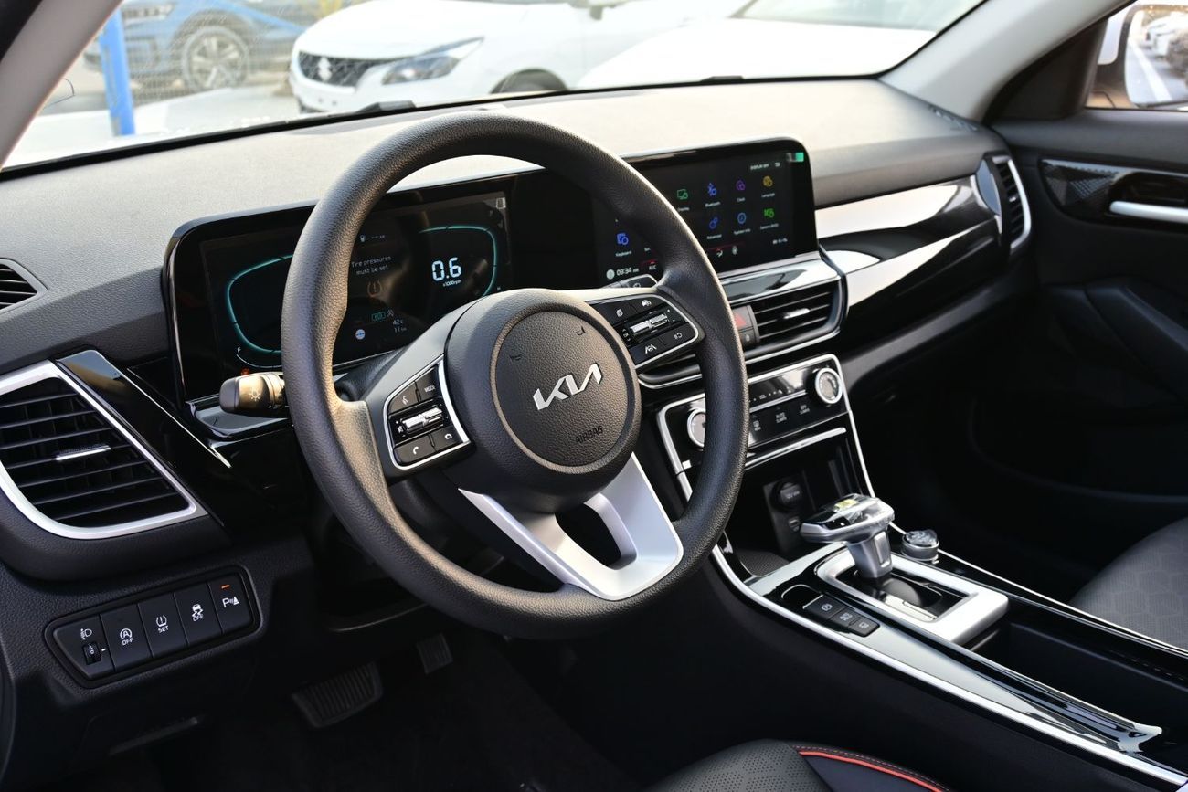 Kia Seltos Kia Seltos 1.5L Petrol, Color White, Model 2025