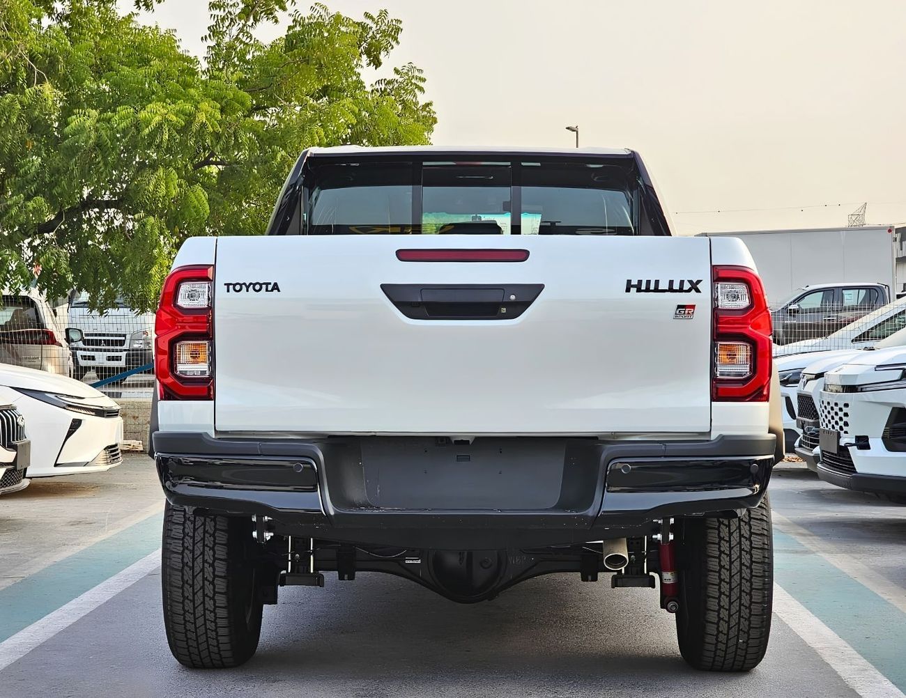 Toyota Hilux GR SPORT EXL || 2.8L DIESEL V4 | DRIVER PWR SEAT WITH LEATHER SEATS | 360*CAMERA (CODE # HDGRO)
