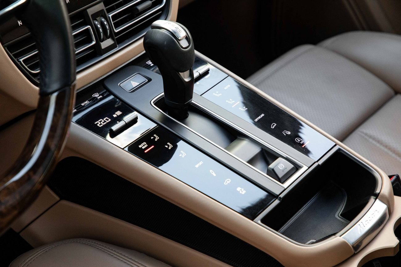 بورش ماكان 4,700 P.M | Macan S | Full Porsche Service History | 0% Downpayment