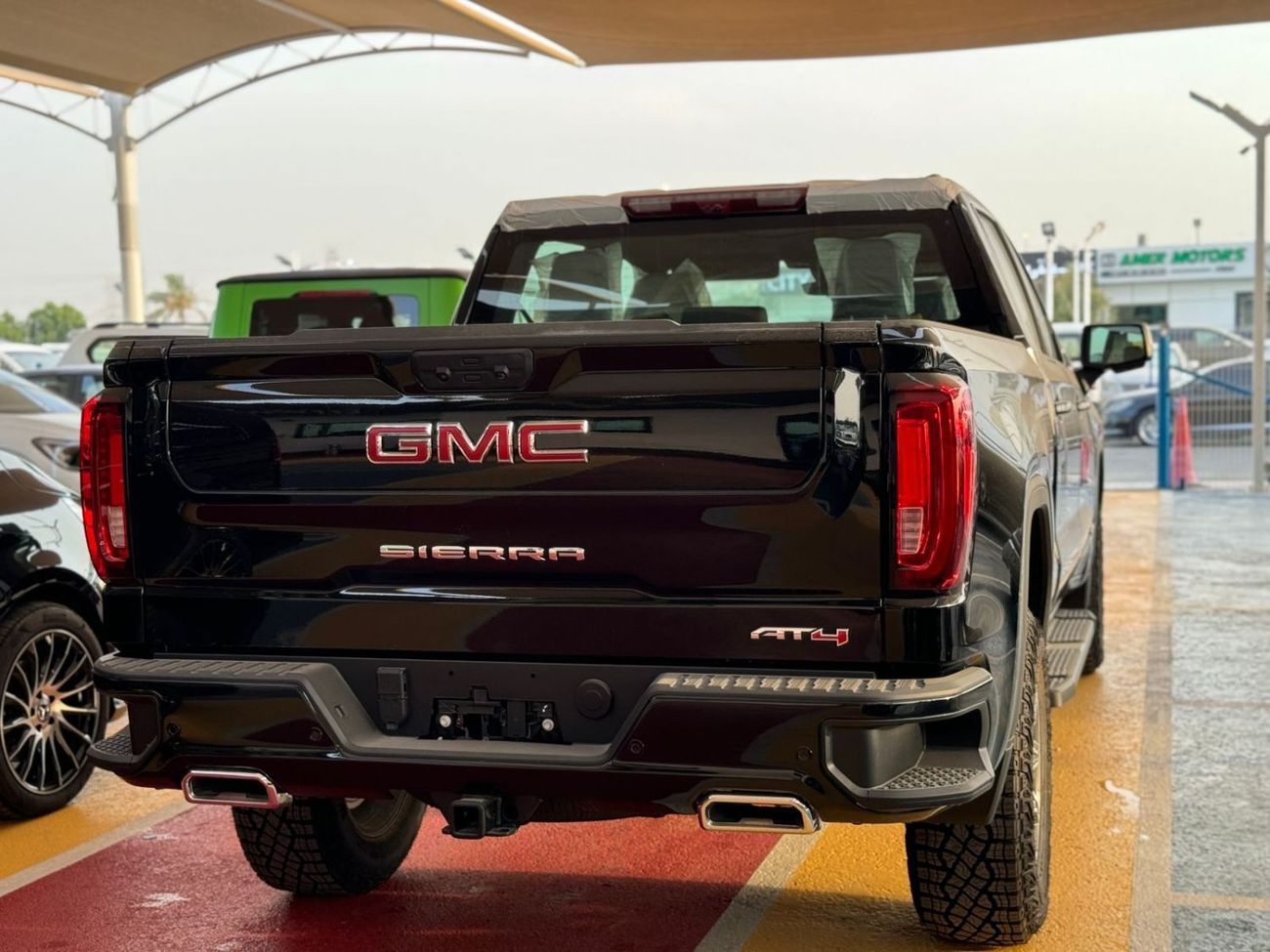 جي أم سي سييرا 2024-GMC Sierra V8 5.3L Pick Up-4WD