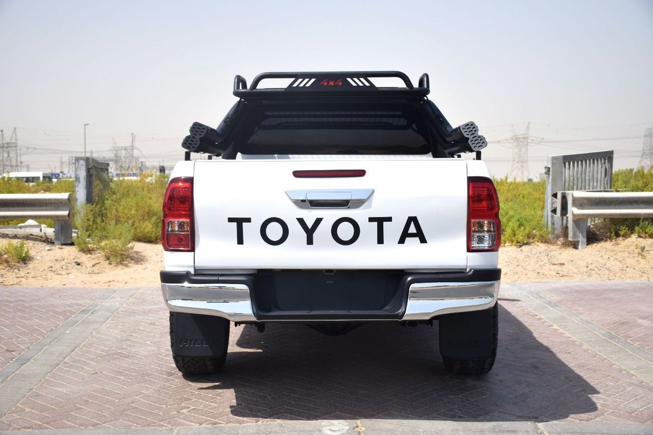 تويوتا هيلوكس S GLX 2.8L 4WD M/T