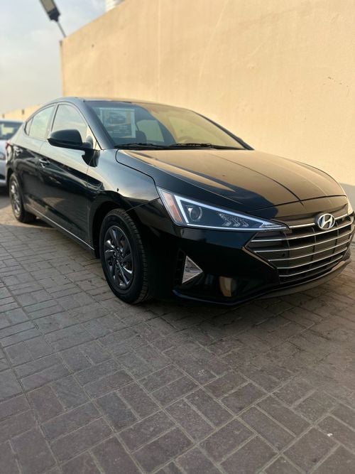 هيونداي إلانترا SE