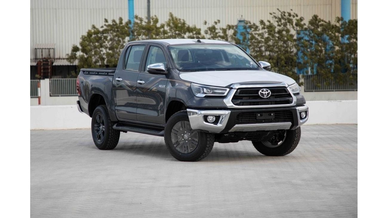 Toyota Hilux 2024 Toyota Hilux 4x4 DC 2.8 SR5 - Grey inside Maroon | Export Only