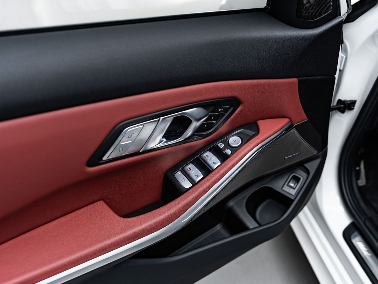 BMW M340i Std 3.0L 2025 BMW M340i xDrive, 2030 BMW Warranty + Service Contract, Low KMs, GCC