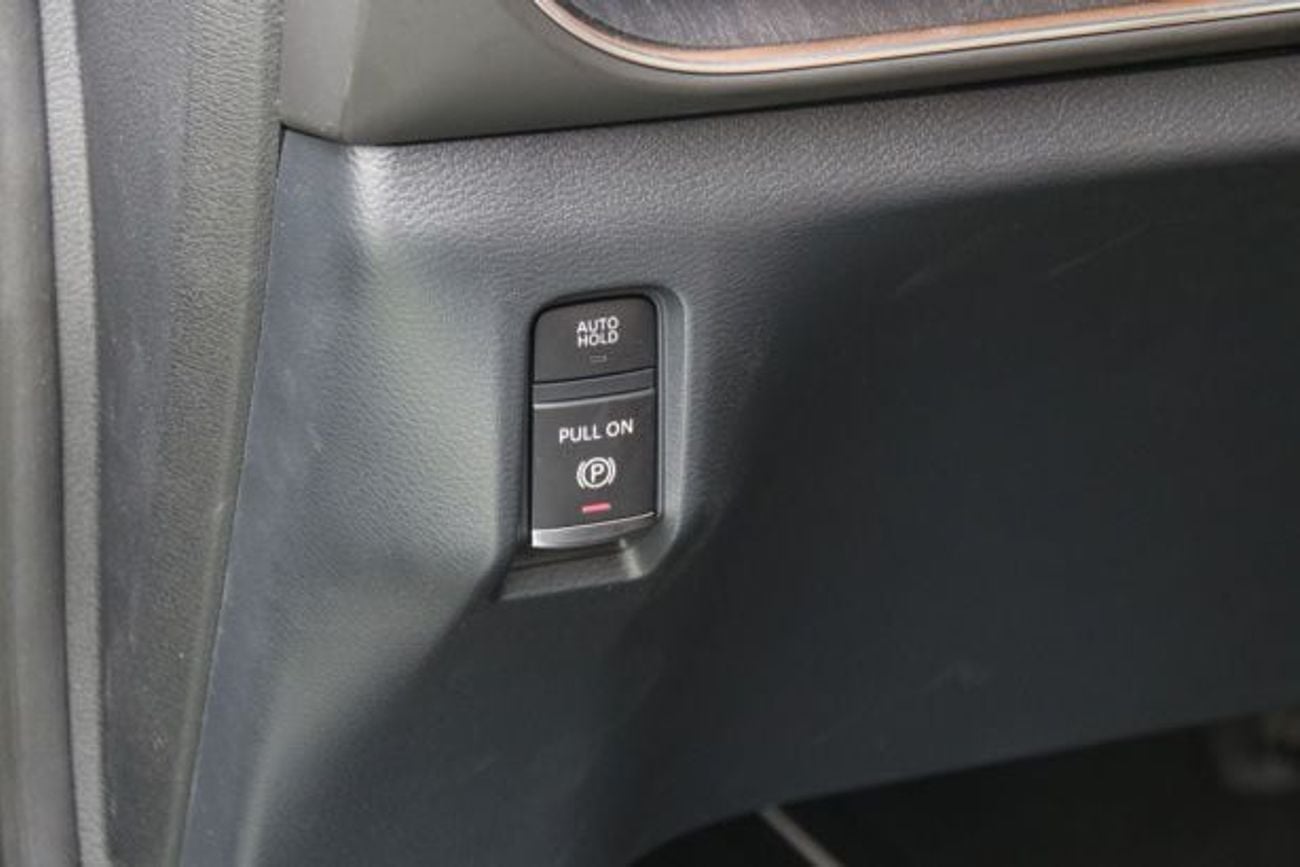 نيسان باترول 3.8L PTR SE WITH PANORAMA AND LCD FOR LOCAL WITH WARRANTY