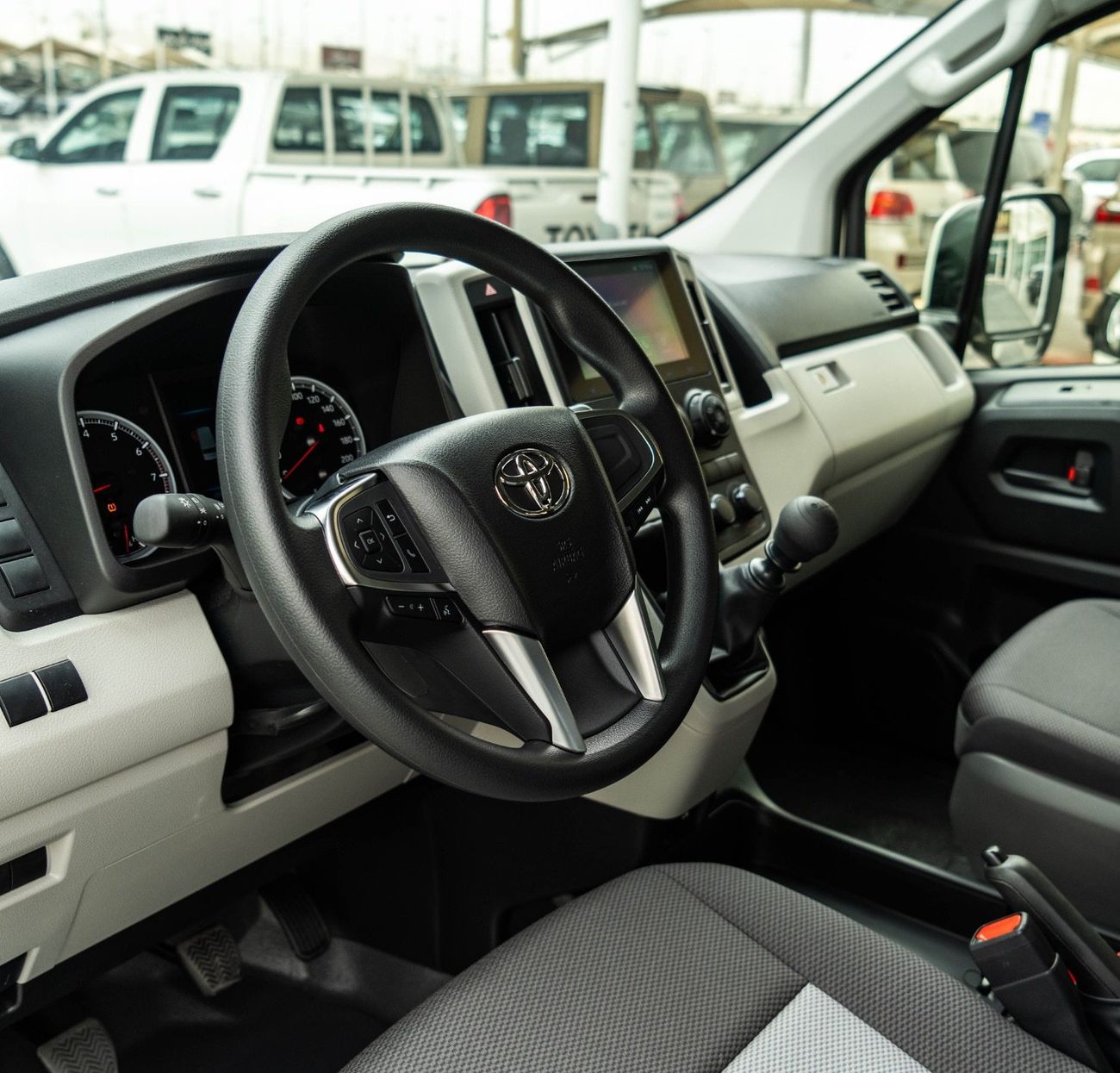 تويوتا هاياس Hiace 2.8 Diesel || MT || 2026