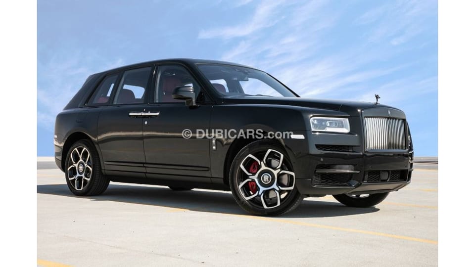 RollsRoyce Cullinan 6.8L AWD with 4 Lounge Seats , Champagne Flutes, Panoramic sunroof and