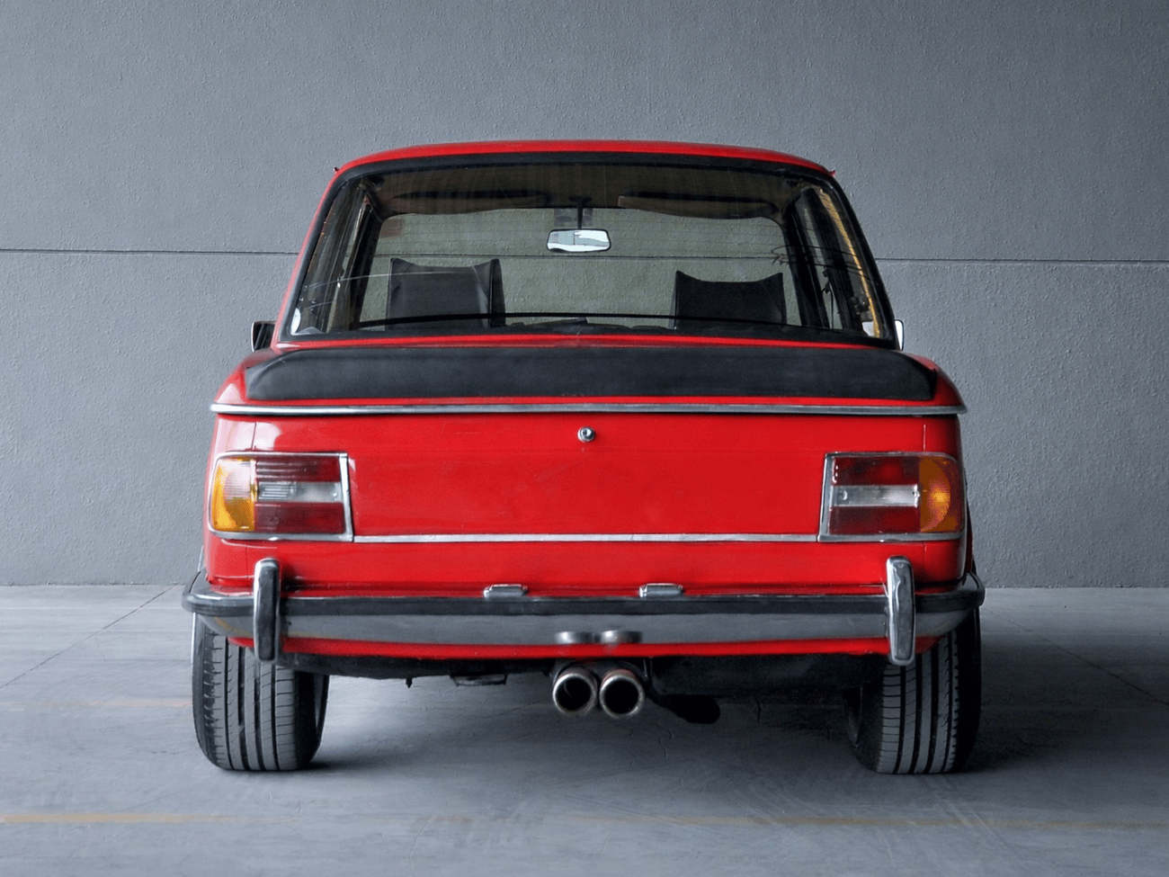 BMW 2002 STANDARD