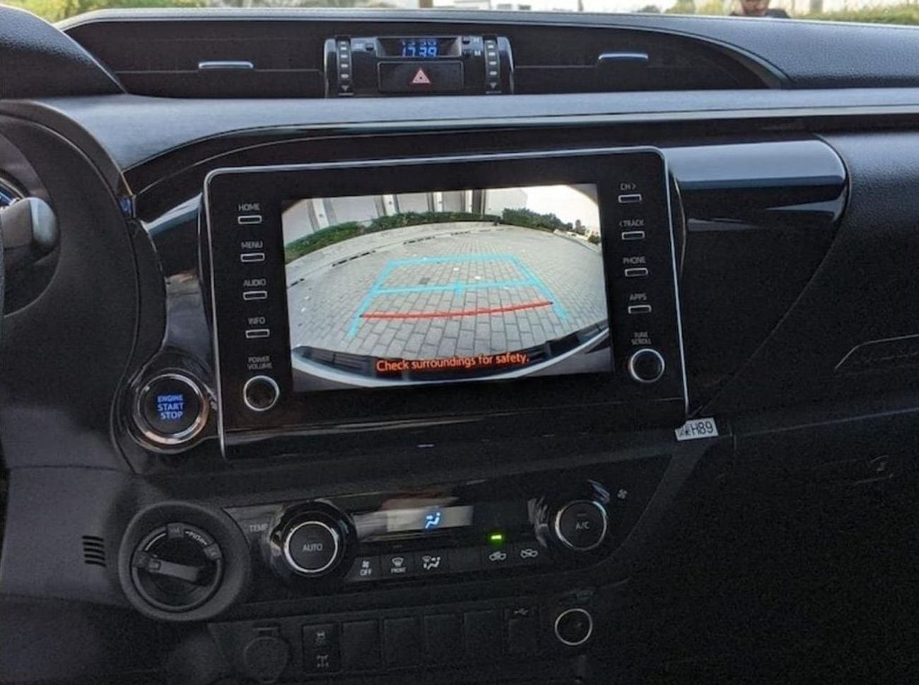 Toyota Hilux Toyota Hilux pickup double cabine 4.0 L 6 cylinder gasoline 2022