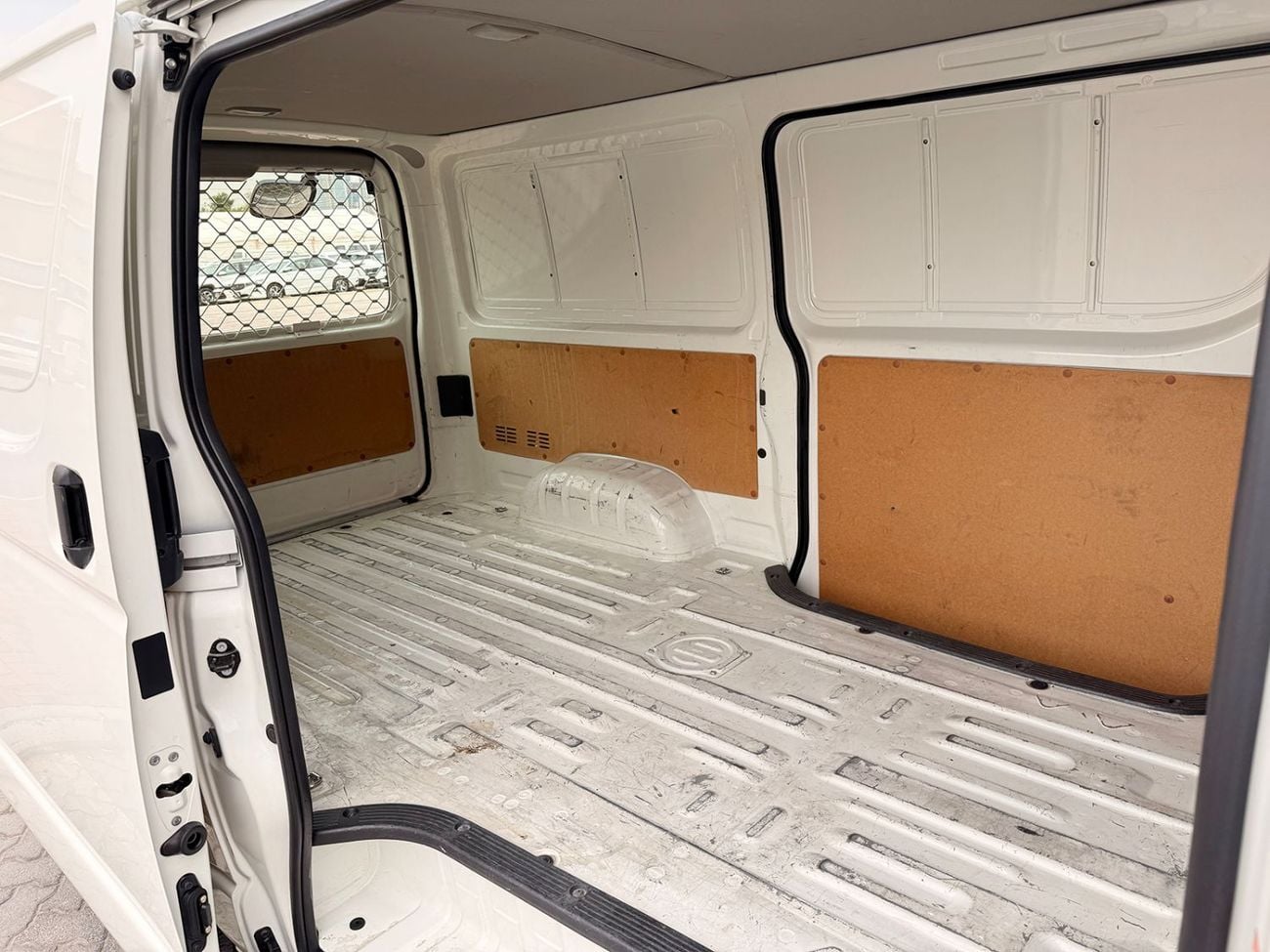 تويوتا هاياس GL -Standard Roof  Panal Van 2.7L