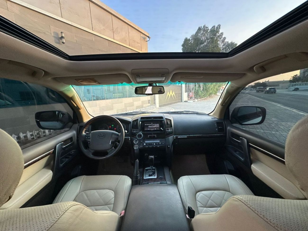 تويوتا لاند كروزر GXR V8 خليجي