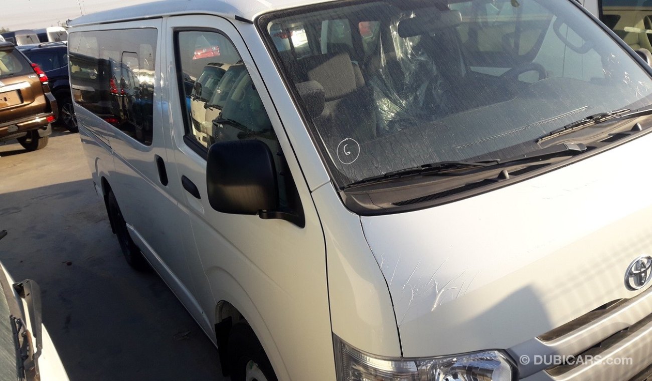 Toyota Hiace DIESEL MANUEL 3.0L 15 SEATERS DUEL A/C 2018