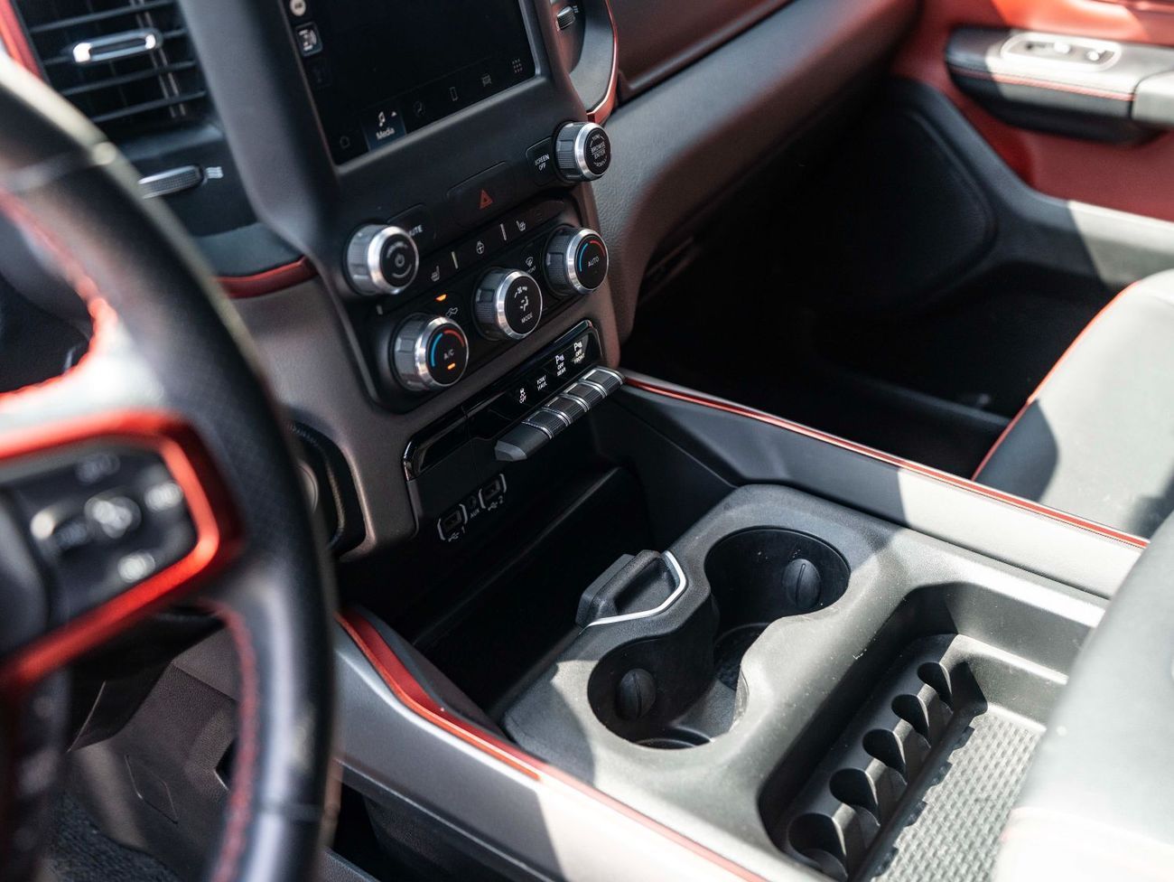 رام 1500 Rebel Crew Cab 5.7L