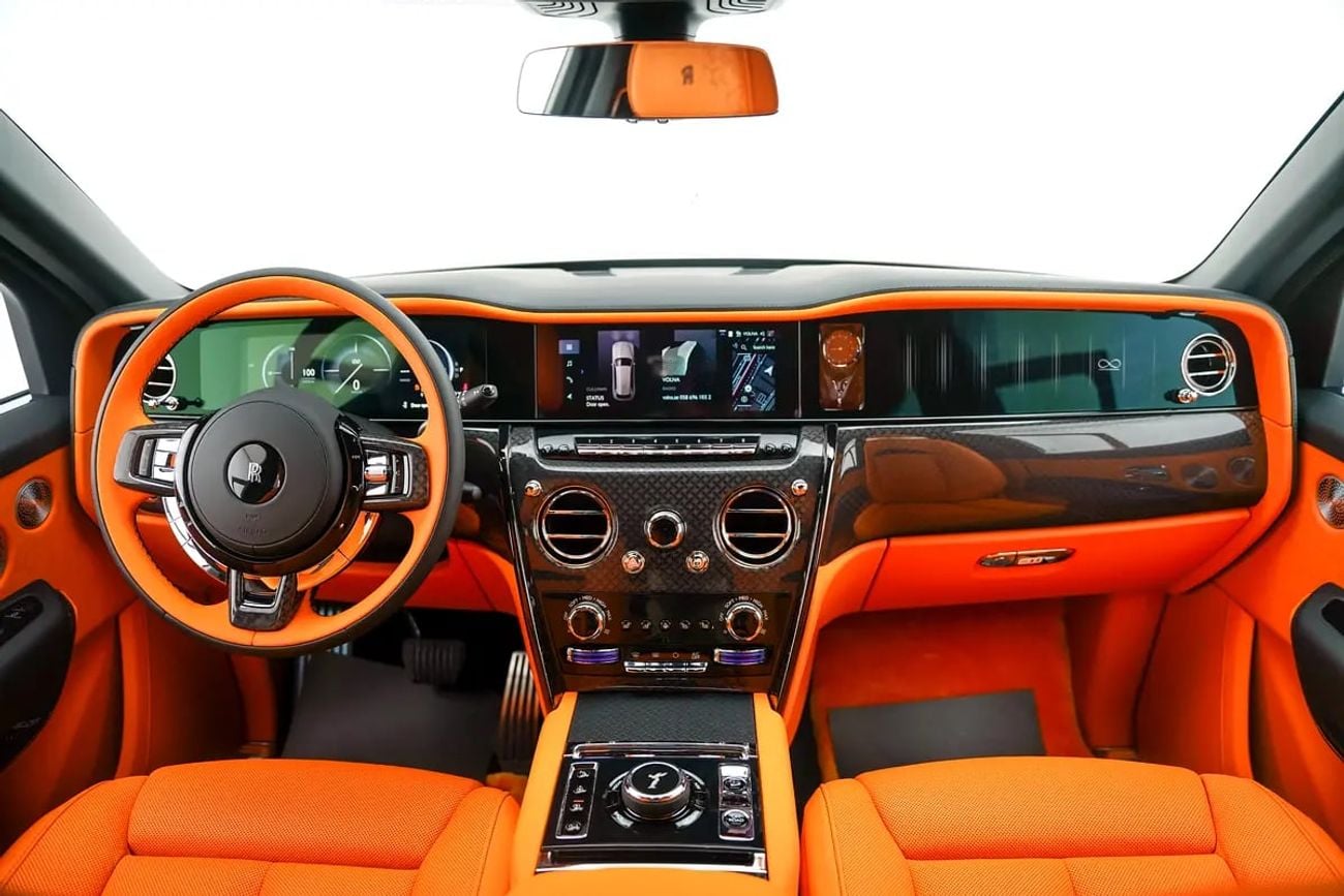 Rolls-Royce Cullinan BLACK BADGE WITH WARRANTY AND SERVICE CONTRACT