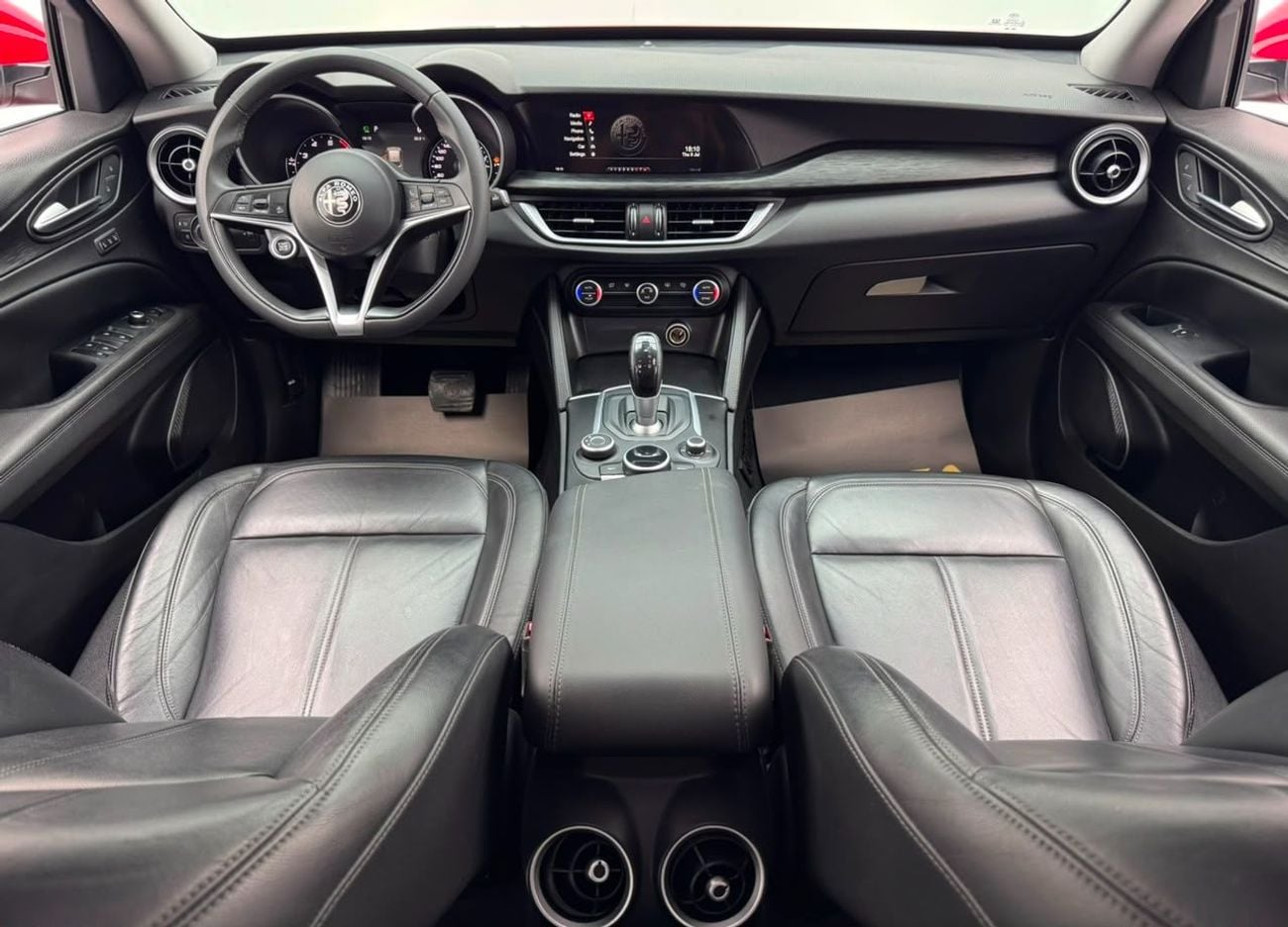 Alfa Romeo Stelvio 2018 Alfa Romeo Stelvio Q4 Super, Service History, GCC