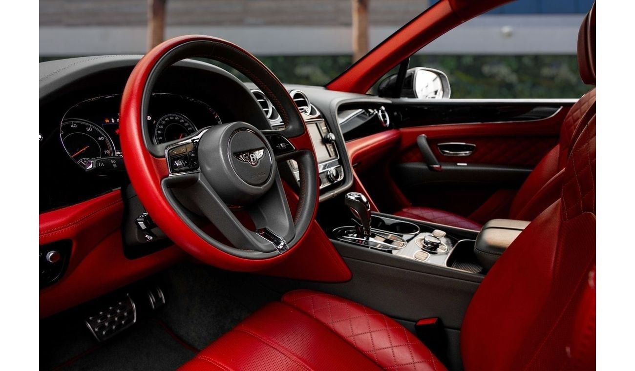 Bentley Bentayga W12 SIGNATURE | 7,833 P.M  | 0% Downpayment | IMMACULATE!