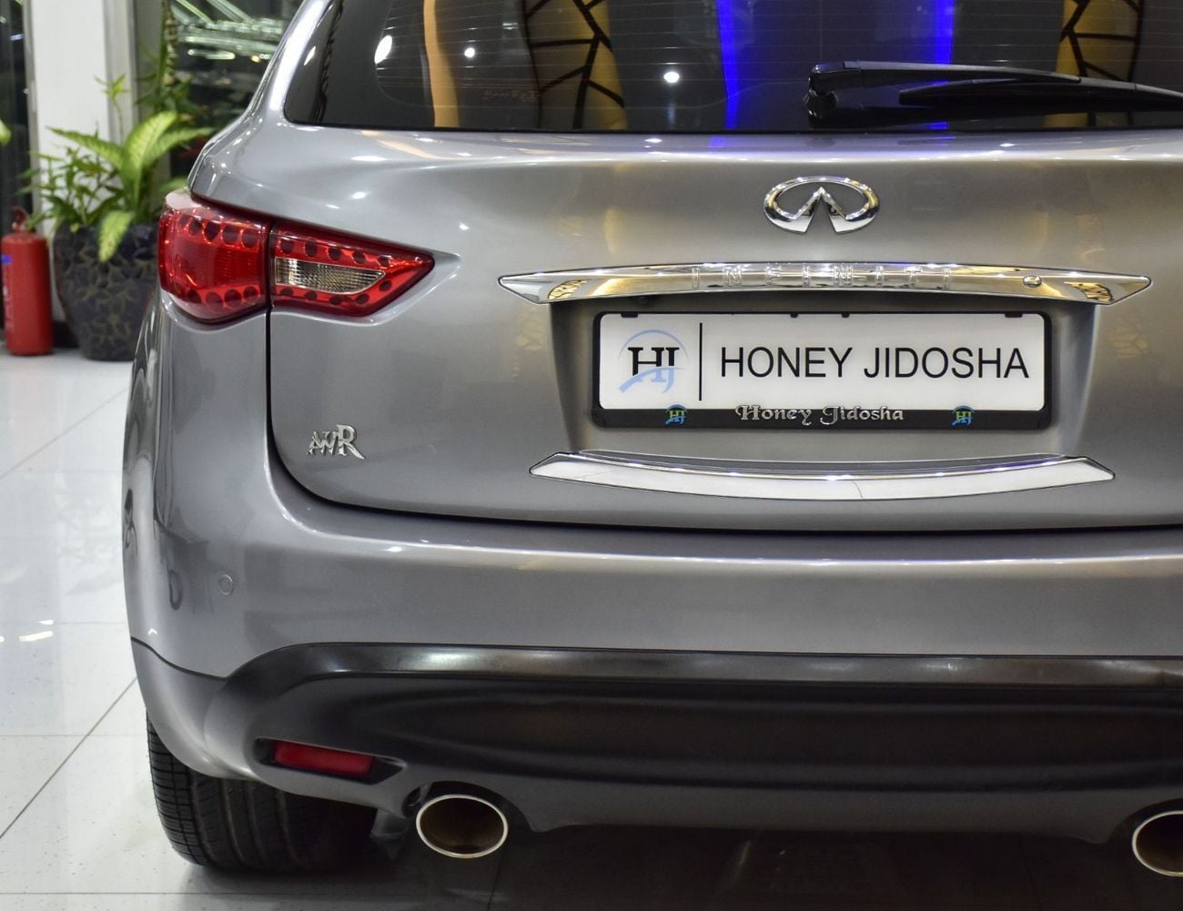 إنفينيتي QX70 LUXURY EXCELLENT DEAL for our Infiniti QX70 ( 2020 Model ) in Silver Color GCC Specs