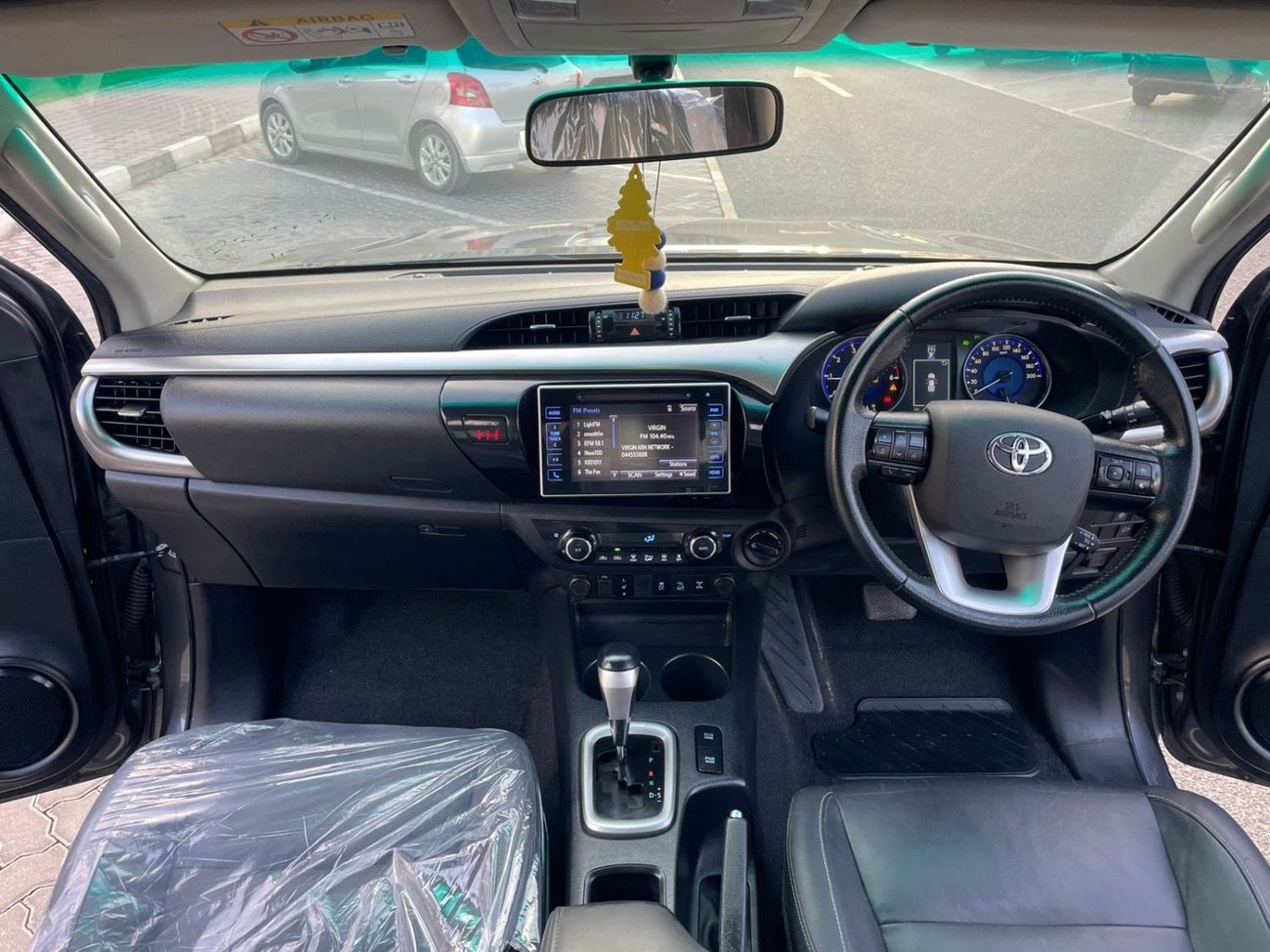 تويوتا هيلوكس SR5 FULL OPTION EXPORT FROM AUSTRALIA