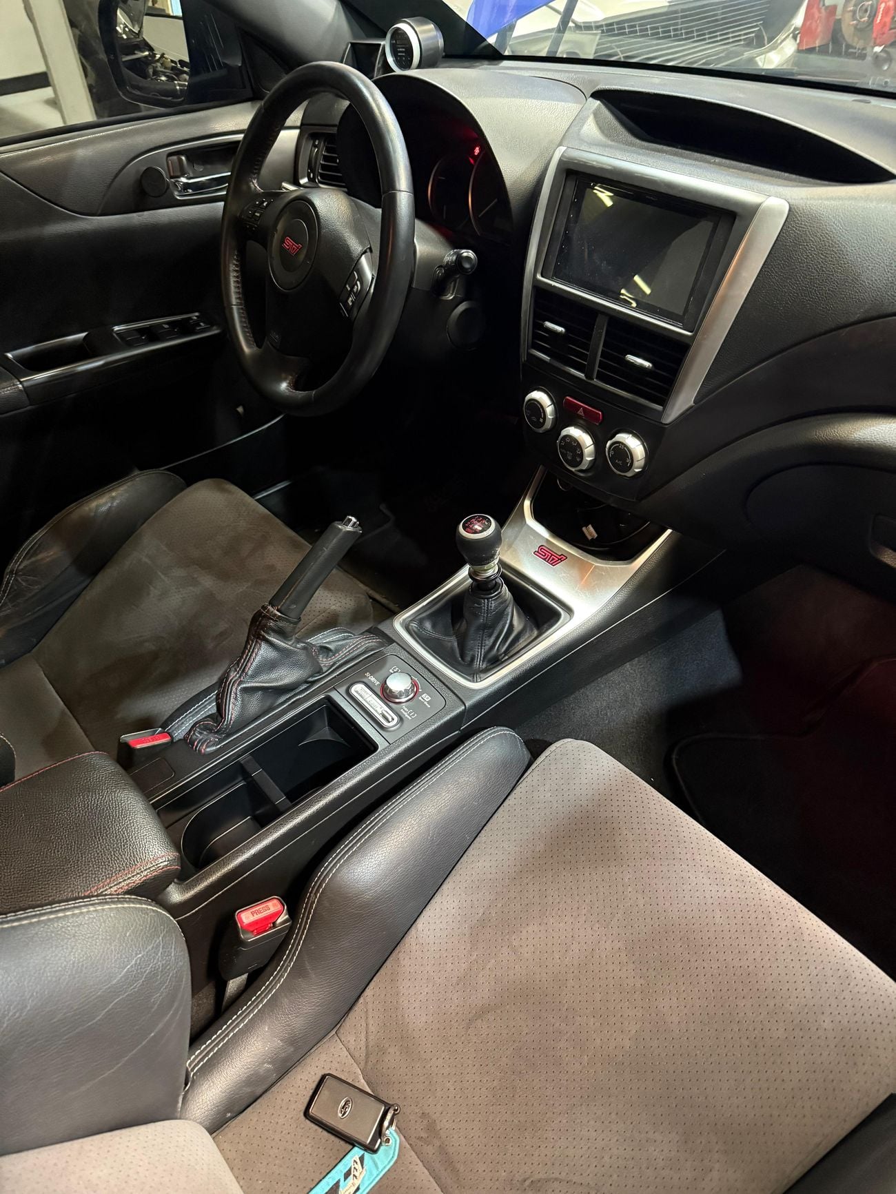 سوبارو إمبريزا WRX-STi   STD