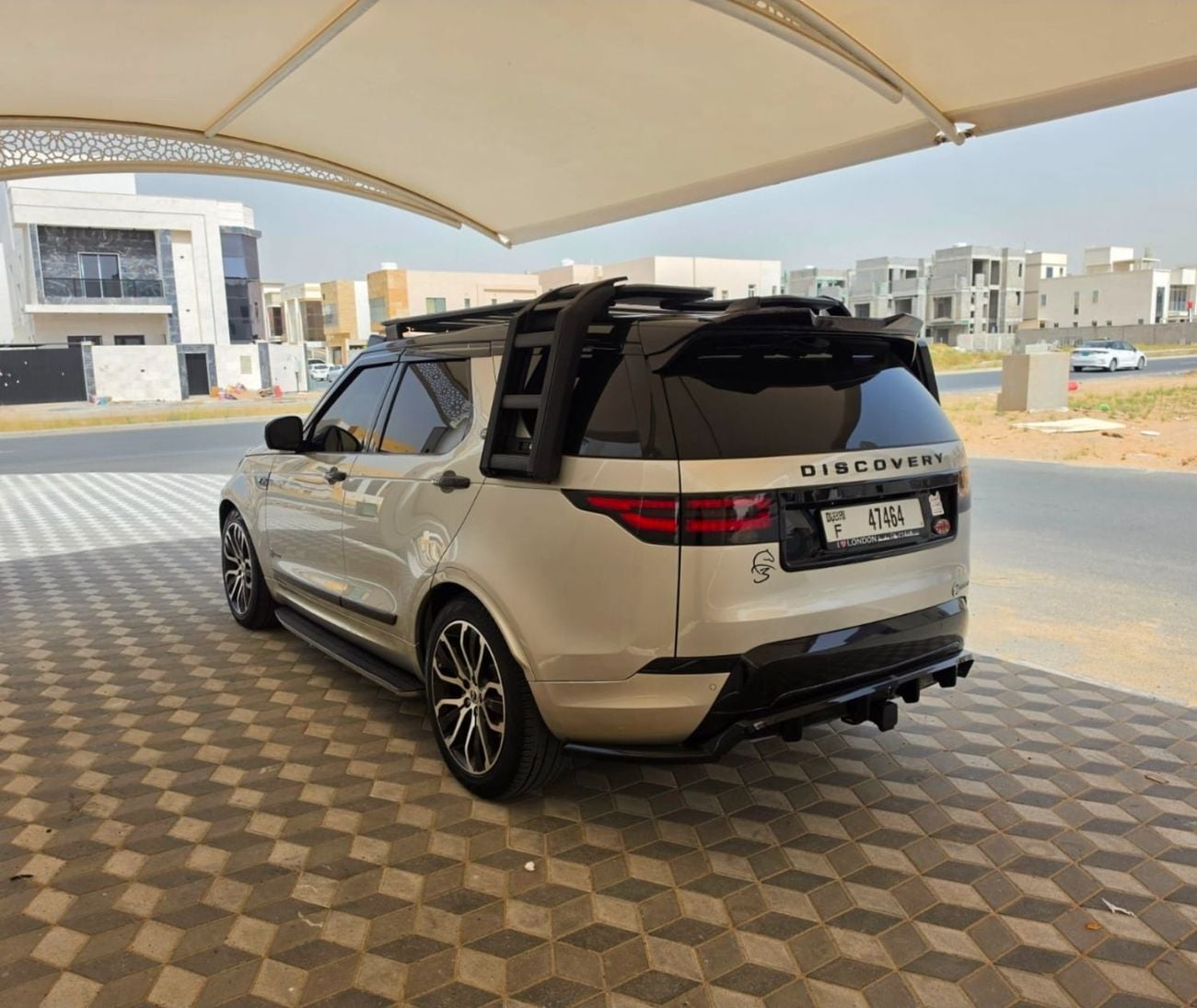 Land Rover Discovery HSE LUXURY