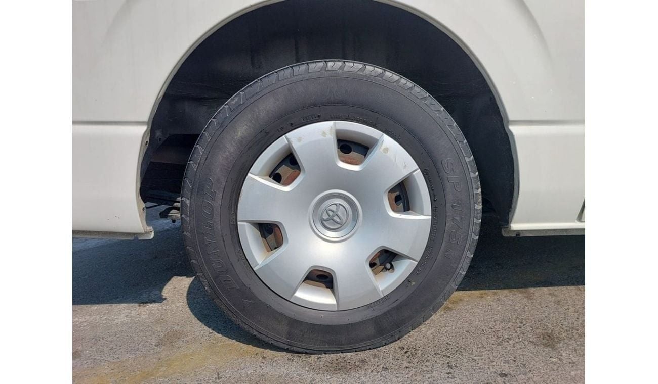 Toyota Hiace TOYOTA HIACE VAN RHD 2007 MODEL 2.5 L DIESEL MANUAL(PM78244)