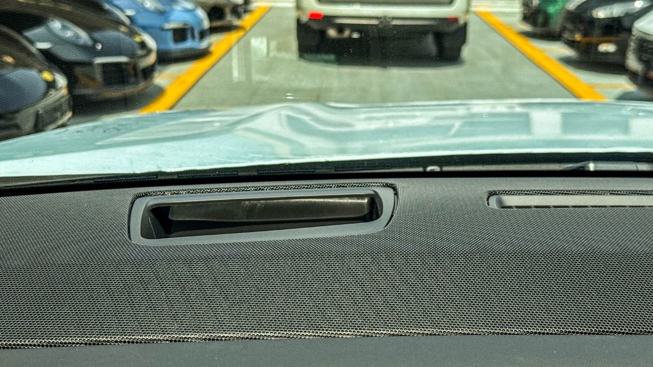 كاديلاك إسكالاد Sport Platinum Executive 6.2L V8 4WD 2026 Brand New American Specs