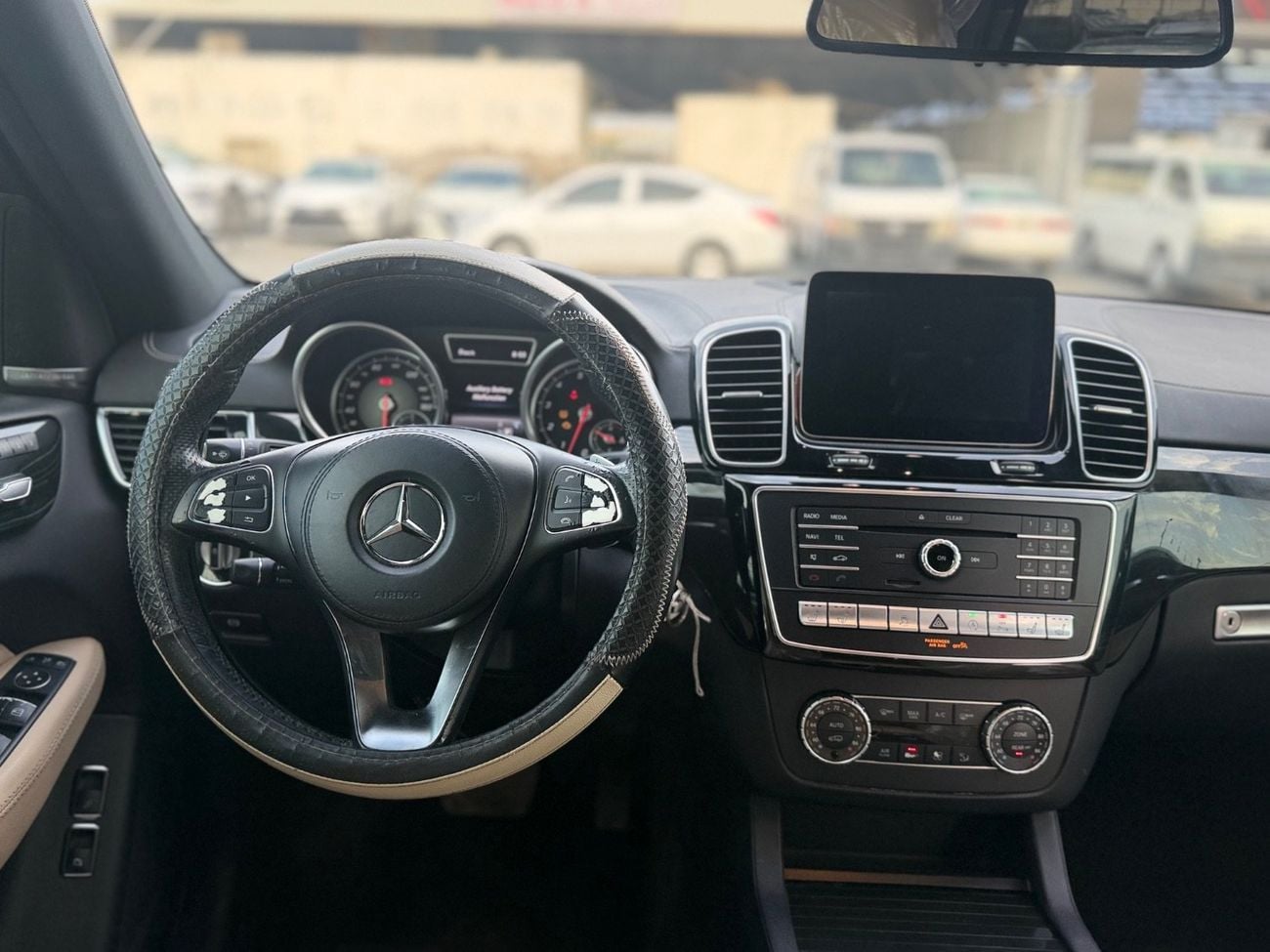 مرسيدس بنز GLS 450 STD (NON GCC)