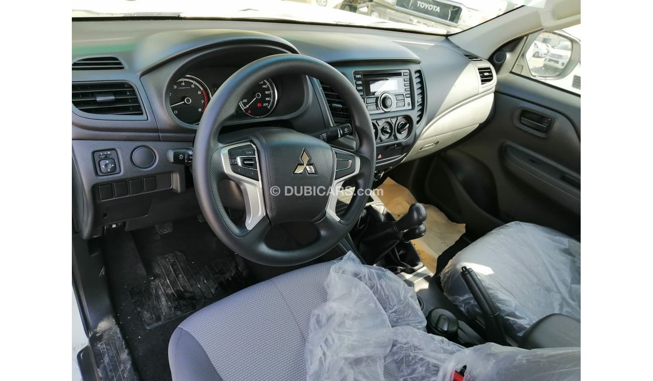 ميتسوبيشي L200 4x4فول ابشن بترول  موديل 2021