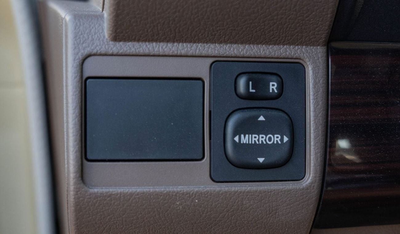 تويوتا لاند كروزر بيك آب 2025 Toyota Land Cruiser LC79 4.0 SC AT Petrol Full Option - Beige