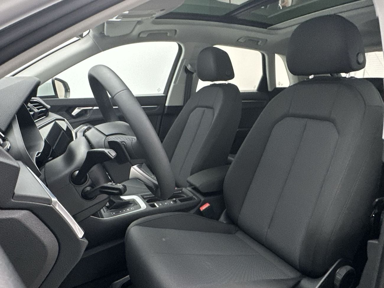 Audi Q3 35 TFSI Advanced 2.0L 150hp (Ref# 1024236)