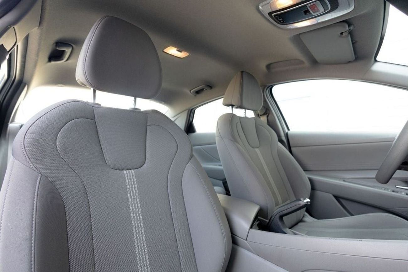 Hyundai Elantra Smart 1.6L Hyundai Elantra 2023 GCC under Agency Warranty with Flexible Down-Payment.