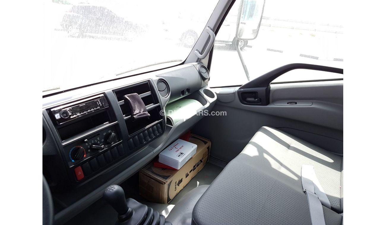 Hino 300 Hino 916 6.5 tons