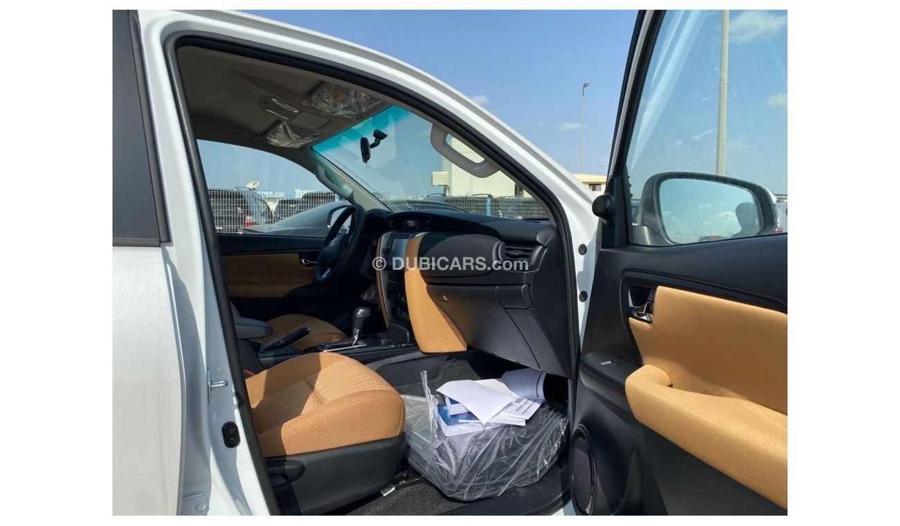 تويوتا فورتونر TOYOTA FORTUNER 2.7 AT MANUAL AC 2023 WHITE