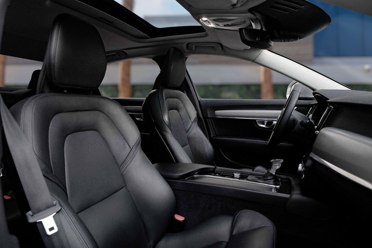 Volvo S90 | 1,958 P.M  | 0% Downpayment | Low Kms! Agency Maintained!