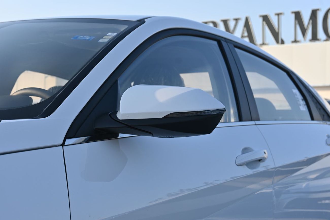 Hyundai Elantra Hyundai Elantra 1.5L, Petrol, Model 2025 Color White