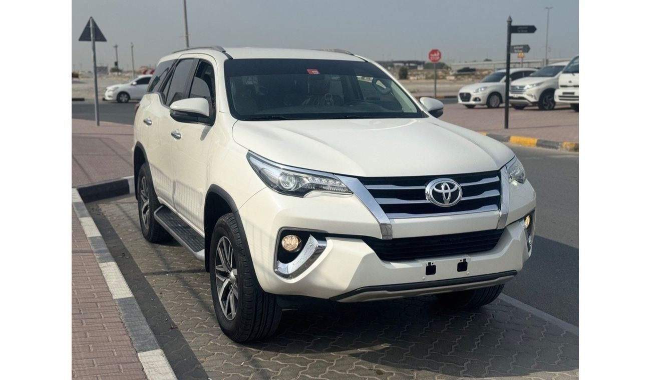 تويوتا فورتونر VXR 4.0L (278 HP)