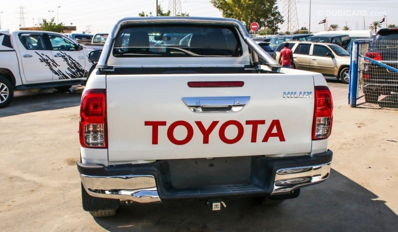 Toyota Hilux SR5 full options leather electric seats top of the range fully loaded like new