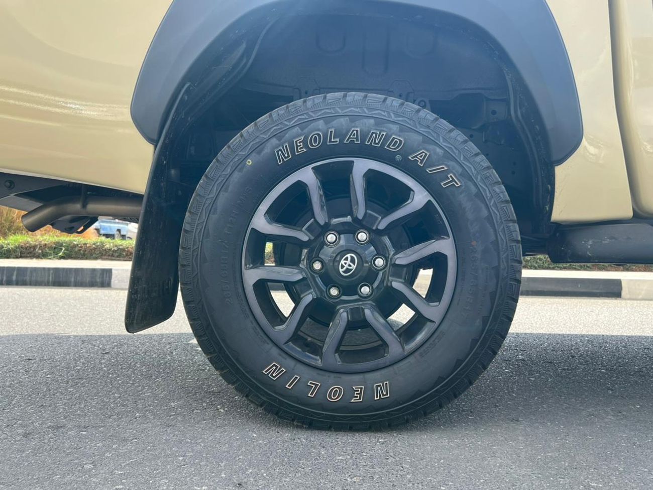 تويوتا هيلوكس The Toyota Hilux is a legendary, tough, and versatile pickup truck known for reliability, available 