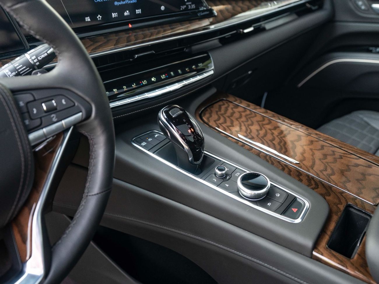 كاديلاك إسكالاد Sport Platinum 6.2L AWD